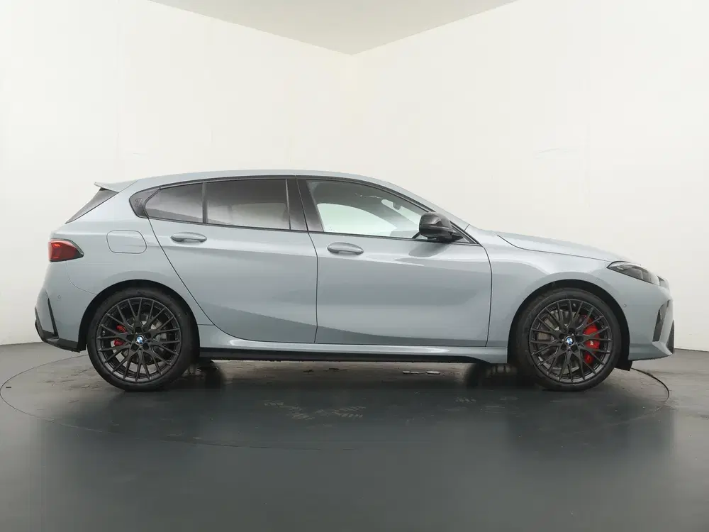 BMW 1-serie 120 uit 2026, foto 8