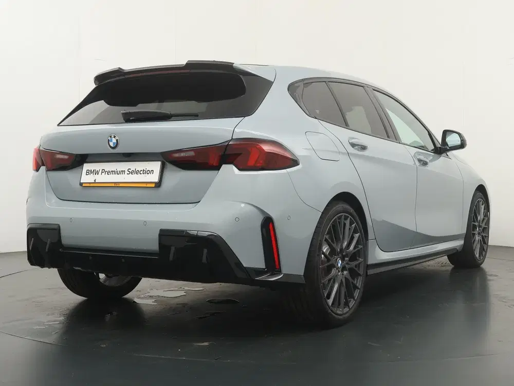 BMW 1-serie 120 uit 2026, foto 9