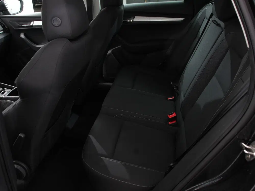 Skoda Karoq 1.5 TSI 150pk DSG ACT Selection DEMO Navig uit 2025, foto 11