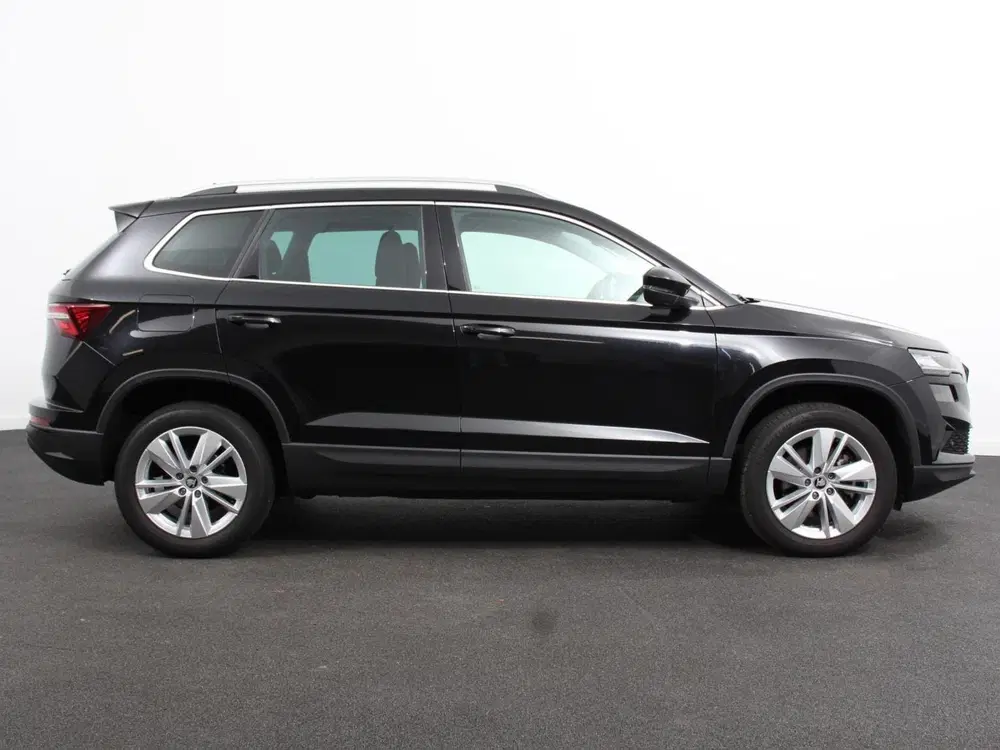 Skoda Karoq 1.5 TSI 150pk DSG ACT Selection DEMO Navig uit 2025, foto 8