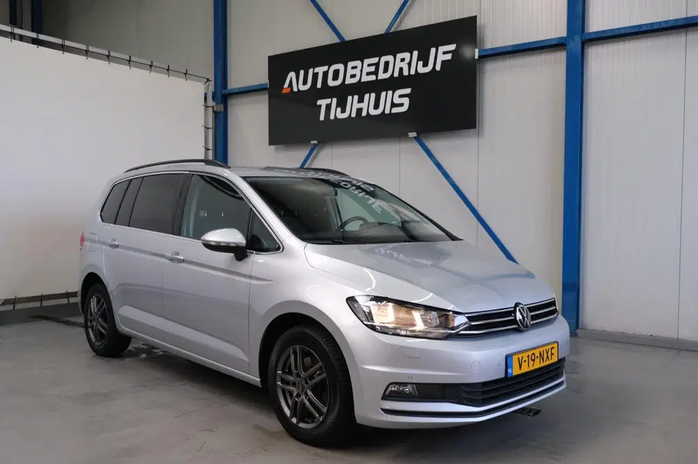 Volkswagen Touran 2.0 TDI 150 PK DSG > Grijskenteken < uit 2021