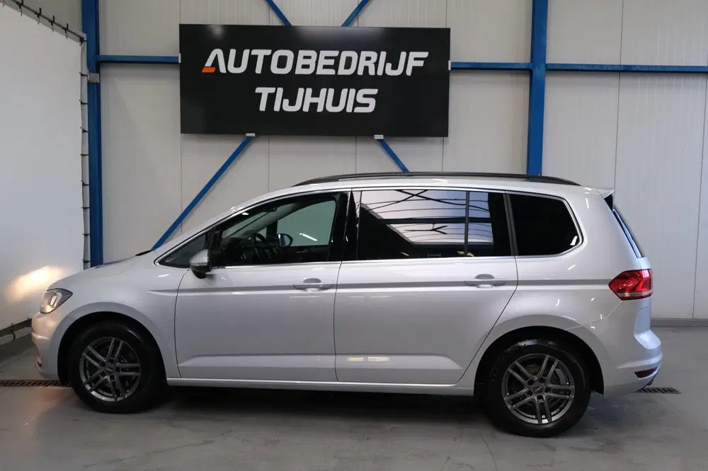 Volkswagen Touran 2.0 TDI 150 PK DSG > Grijskenteken < uit 2021, foto 5