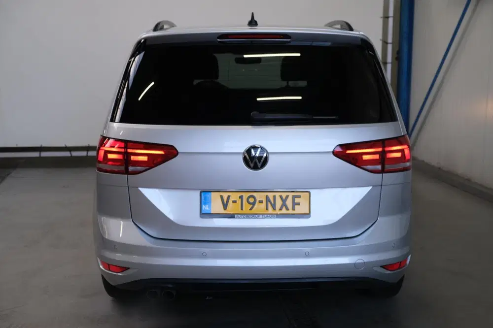 Volkswagen Touran 2.0 TDI 150 PK DSG > Grijskenteken < uit 2021, foto 6