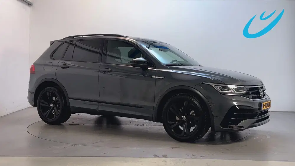 Volkswagen Tiguan 1.5 TSI 150pk DSG R-Line Panoramadak Alcan uit 2022