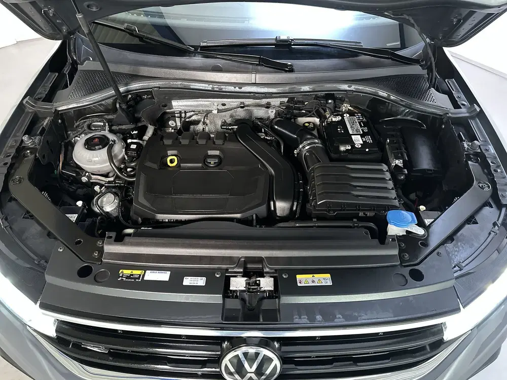 Volkswagen Tiguan 1.5 TSI 150pk DSG R-Line Panoramadak Alcan uit 2022, foto 14