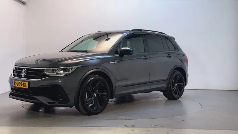 Volkswagen Tiguan 1.5 TSI 150pk DSG R-Line Panoramadak Alcan uit 2022, foto 6