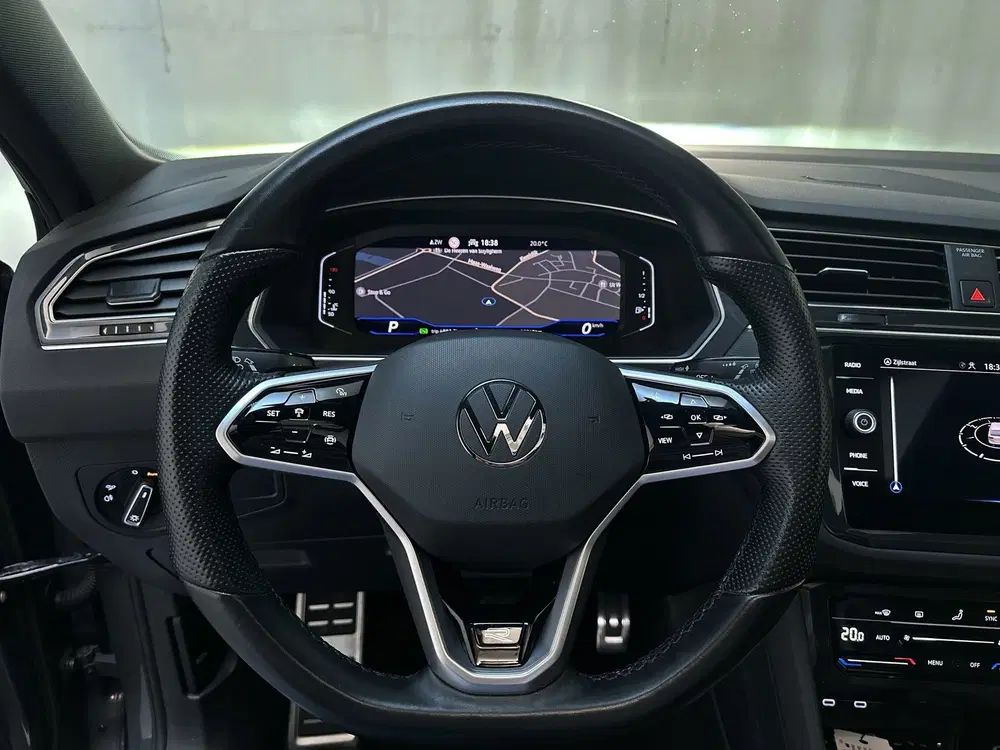 Volkswagen Tiguan 1.5 TSI 150pk DSG R-Line Panoramadak Alcan uit 2022, foto 7