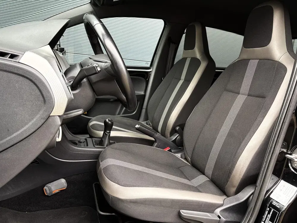 Volkswagen up! 1.0 60pk High up uit 2019, foto 4