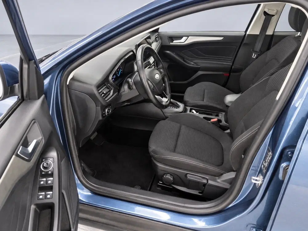 Ford Focus 1.0 EcoBoost Hybrid Titanium uit 2024, foto 6
