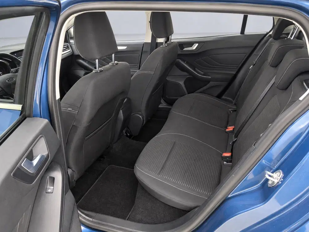 Ford Focus 1.0 EcoBoost Hybrid Titanium uit 2024, foto 8