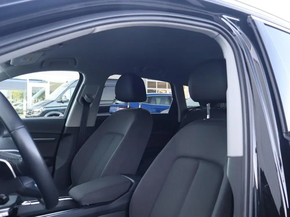 Audi e-tron 50 313pk quattro Business edition 71 kWh uit 2020, foto 4