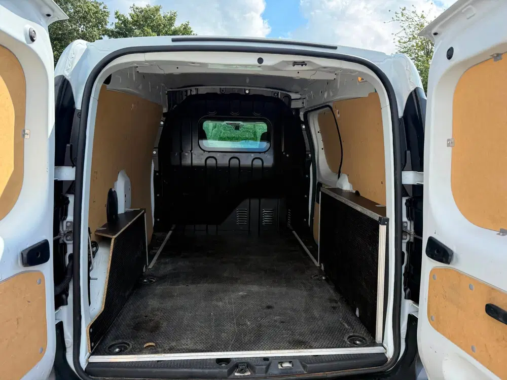 Renault Express 1.3 TCe 100 Comfort + BENZINE RIJKLAARPRIJ uit 2024, foto 10