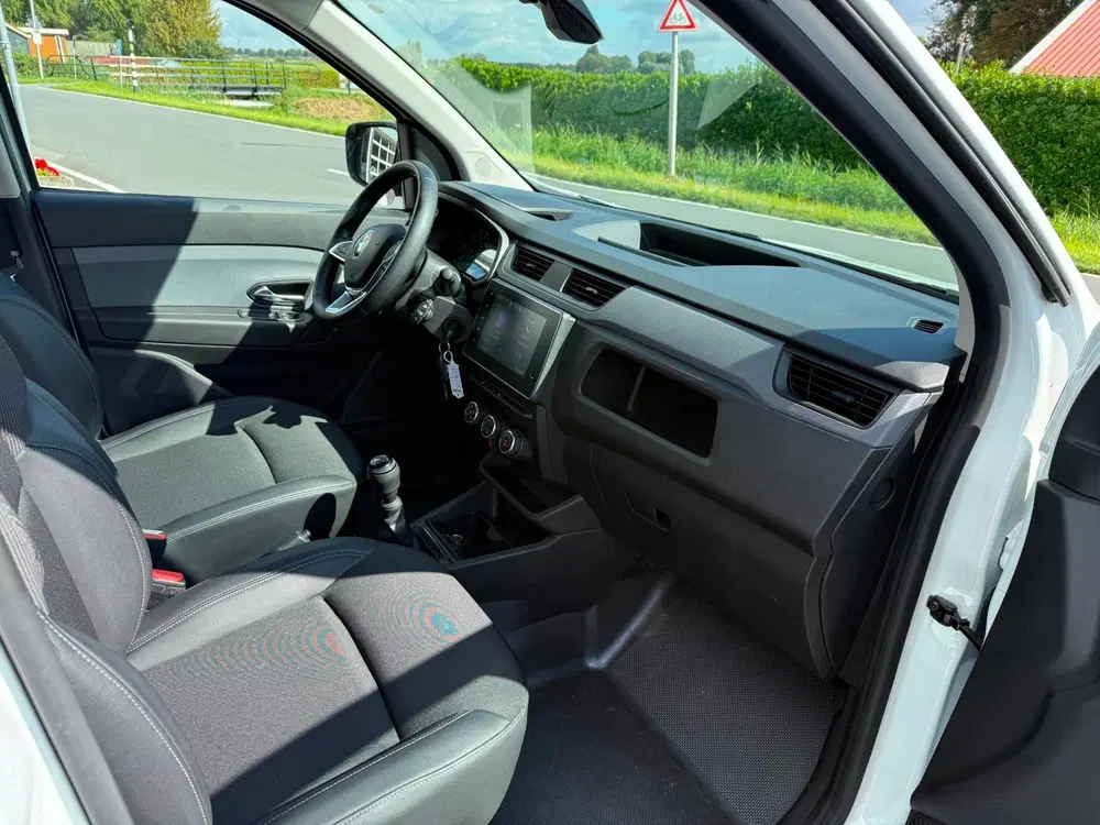 Renault Express 1.3 TCe 100 Comfort + BENZINE RIJKLAARPRIJ uit 2024, foto 7