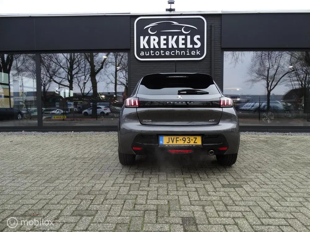 Peugeot 208 1.2 PureTech GT uit 2021, foto 6