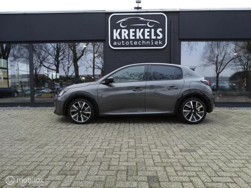 Peugeot 208 1.2 PureTech GT uit 2021, foto 8