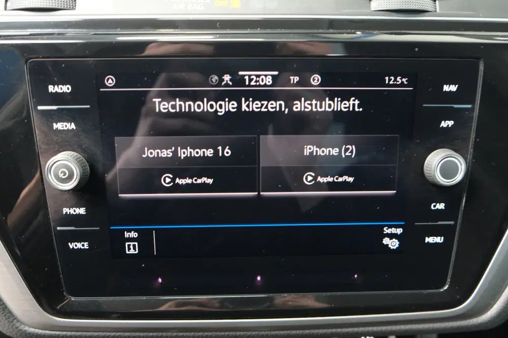 Volkswagen Touran 2.0 TDI 150 PK DSG > Grijskenteken < uit 2021, foto 15