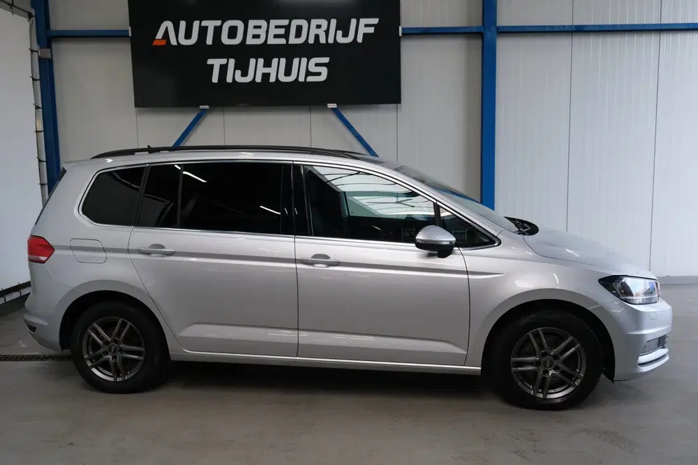 Volkswagen Touran 2.0 TDI 150 PK DSG > Grijskenteken < uit 2021, foto 2