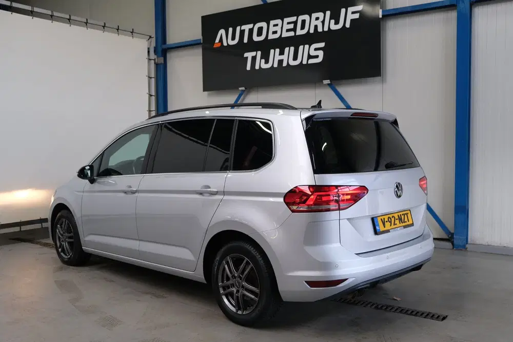 Volkswagen Touran 2.0 TDI 150 PK DSG > Grijskenteken < uit 2021, foto 5