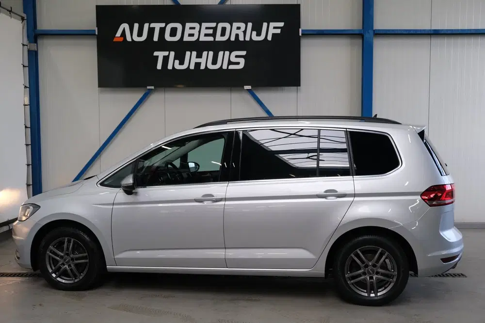 Volkswagen Touran 2.0 TDI 150 PK DSG > Grijskenteken < uit 2021, foto 6