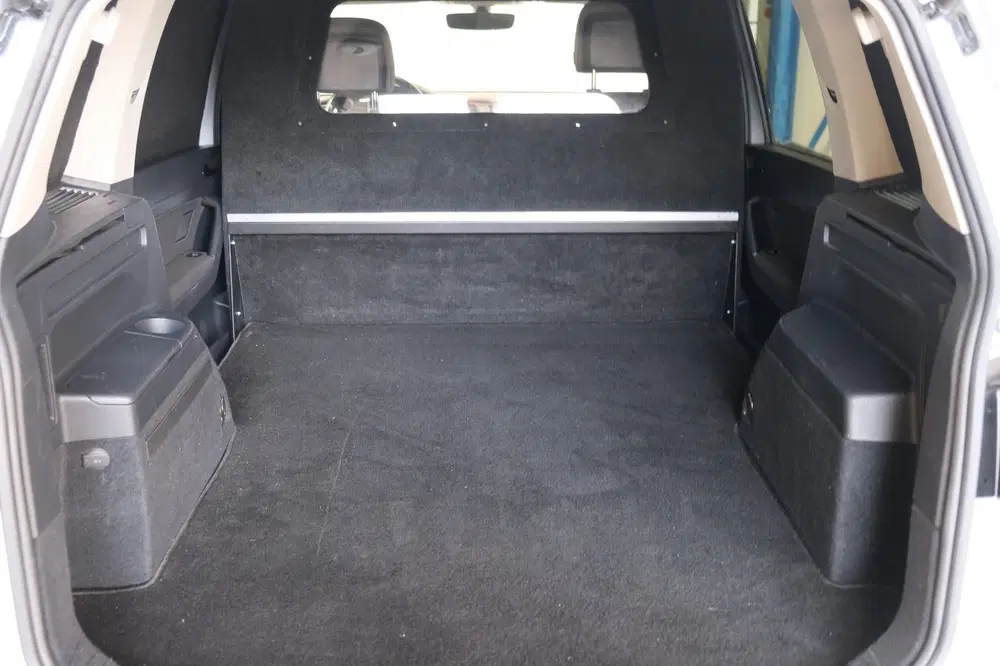 Volkswagen Touran 2.0 TDI 150 PK DSG > Grijskenteken < uit 2021, foto 8