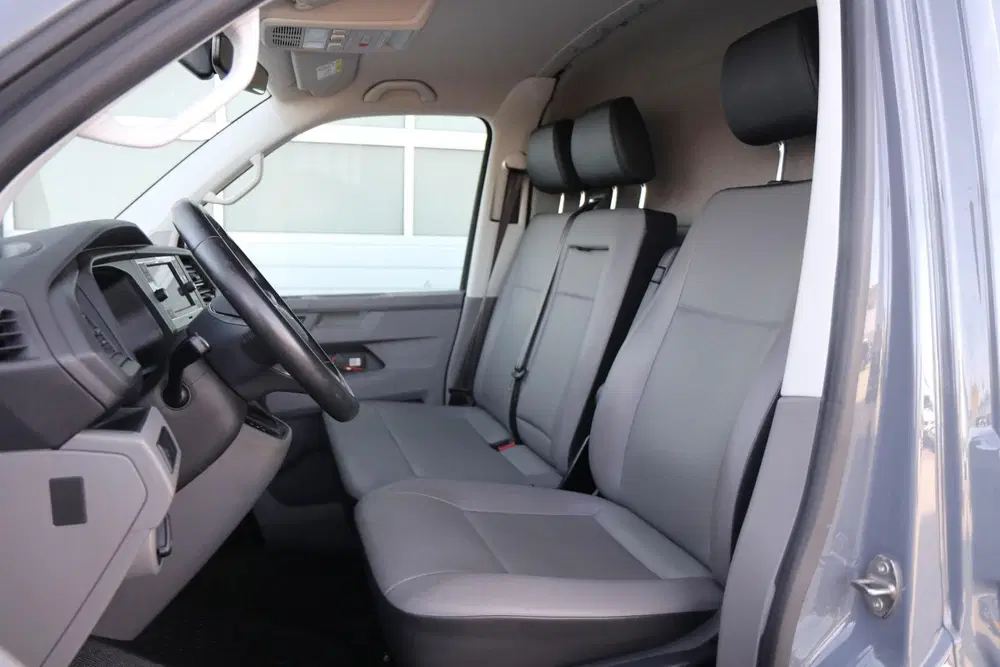 Volkswagen Transporter 2.0 TDI 150pk DSG L2H1 30 Highline uit 2023, foto 4