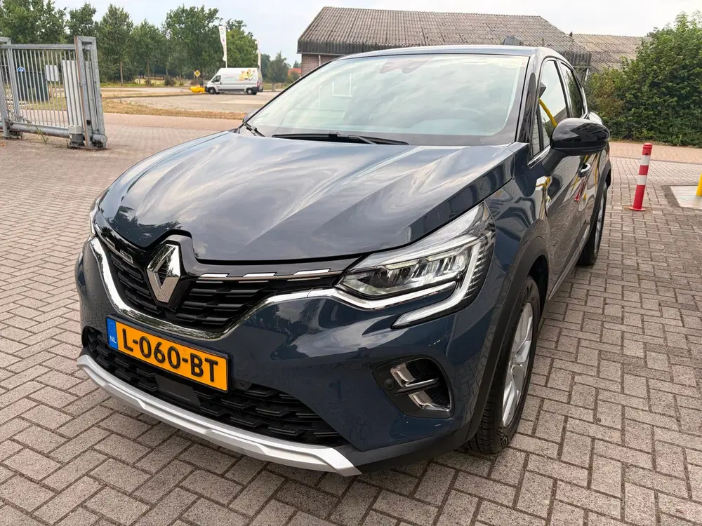 Renault Captur 1.0 TCe 100 Intens uit 2020, foto 4