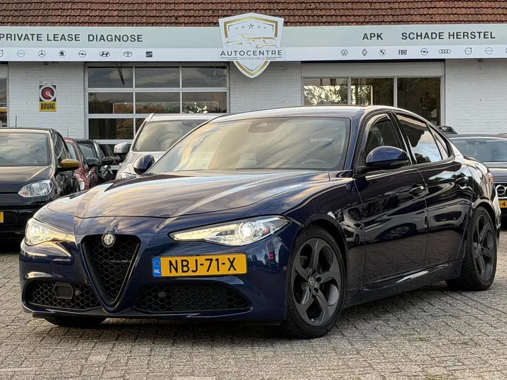 Alfa Romeo Giulia 2.0T B-Tech NAVI uit 2019, foto 4