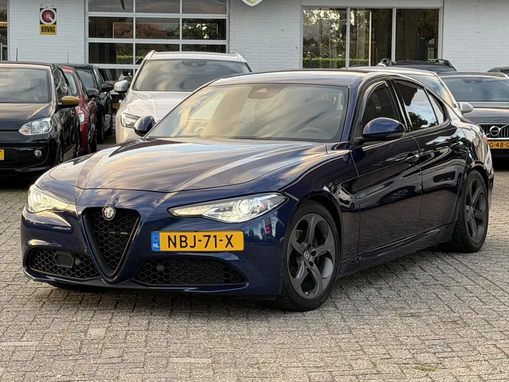 Alfa Romeo Giulia 2.0T B-Tech NAVI uit 2019, foto 5