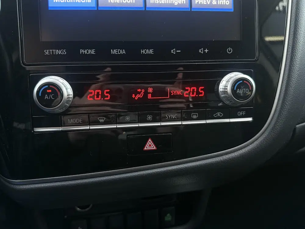 Mitsubishi Outlander 2.4 PHEV Intense+ uit 2021, foto 12