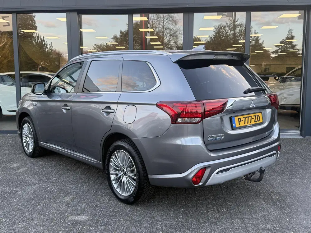Mitsubishi Outlander 2.4 PHEV Intense+ uit 2021, foto 6