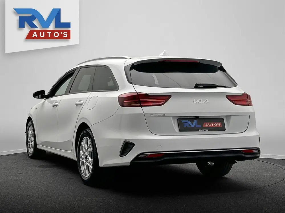 Kia Ceed 1.0 T-GDi DynamicLine uit 2023, foto 3