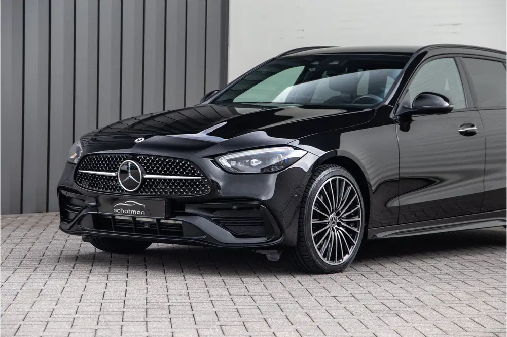 Mercedes-Benz C-Klasse 300 e AMG Premium uit 2023, foto 14