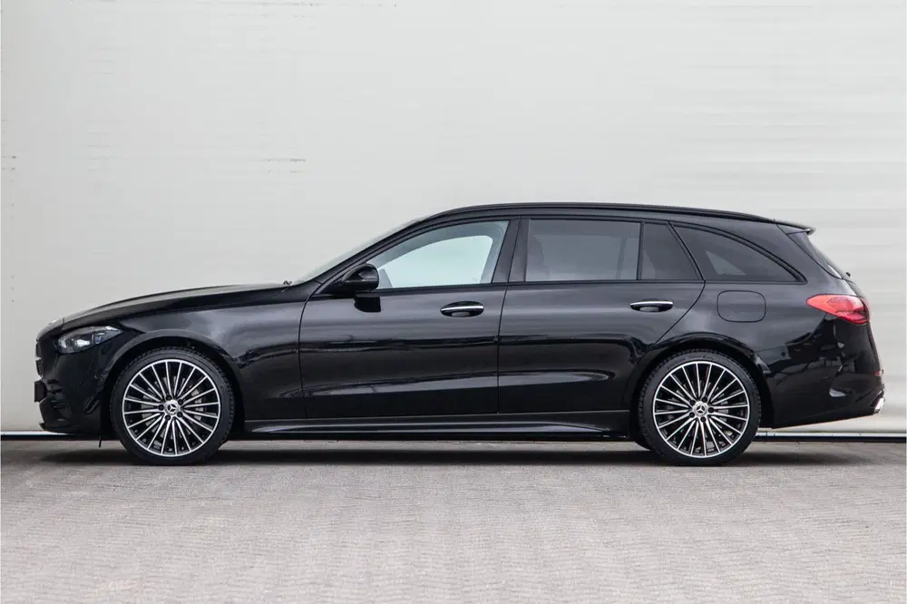 Mercedes-Benz C-Klasse 300 e AMG Premium uit 2023, foto 4