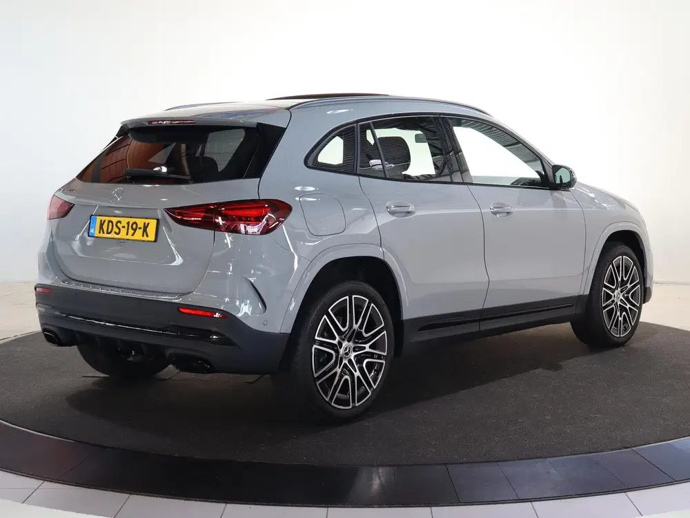 Mercedes-Benz GLA 250e Business Solution AMG uit 2026, foto 2