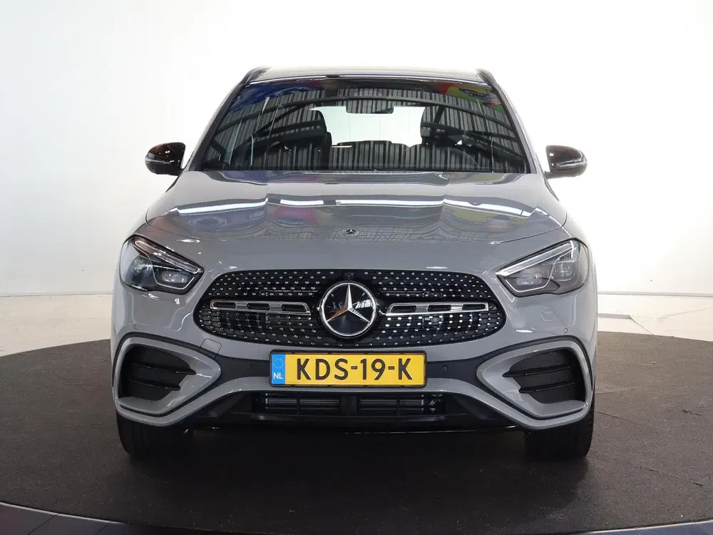 Mercedes-Benz GLA 250e Business Solution AMG uit 2026, foto 3