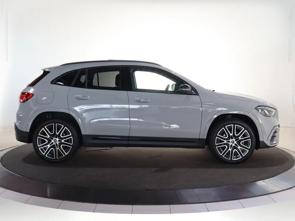 Mercedes-Benz GLA 250e Business Solution AMG uit 2026, foto 6