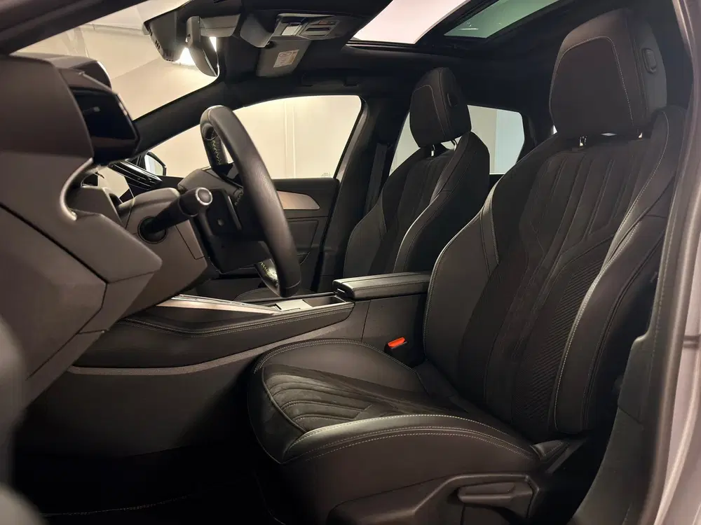 Peugeot 308 1.6 Plug-in Hybrid 225 GT uit 2023, foto 2