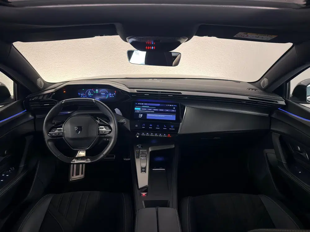 Peugeot 308 1.6 Plug-in Hybrid 225 GT uit 2023, foto 4