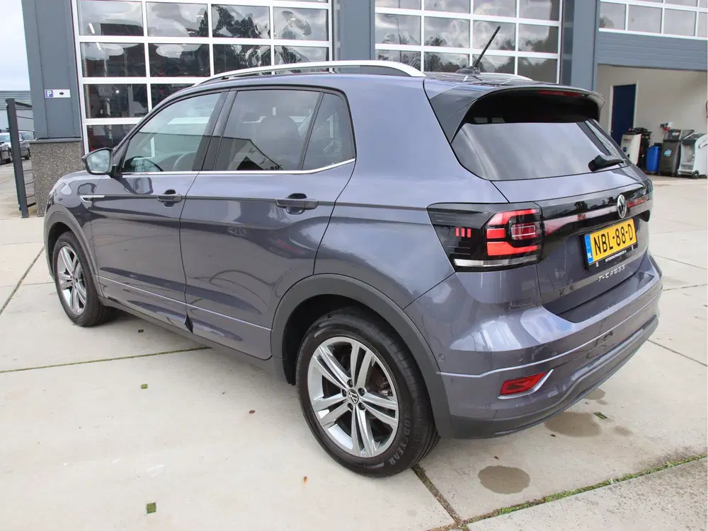 Volkswagen T-Cross 1.0 TSI R-Line Automaat uit 2022, foto 6