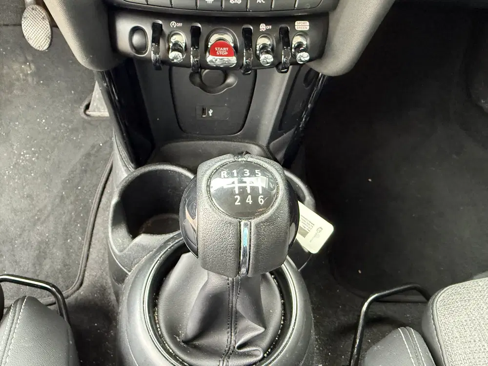 Mini Cooper 1.5 Cooper Business Edition Navigatie S uit 2022, foto 14
