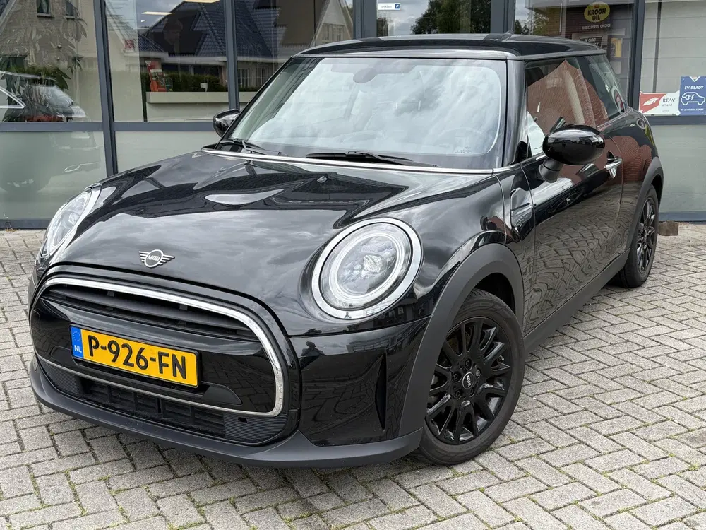 Mini Cooper 1.5 Cooper Business Edition Navigatie S uit 2022, foto 2