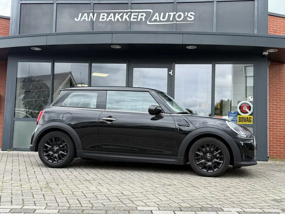 Mini Cooper 1.5 Cooper Business Edition Navigatie S uit 2022, foto 4