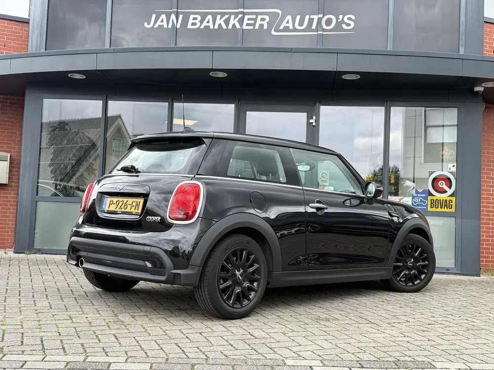 Mini Cooper 1.5 Cooper Business Edition Navigatie S uit 2022, foto 5