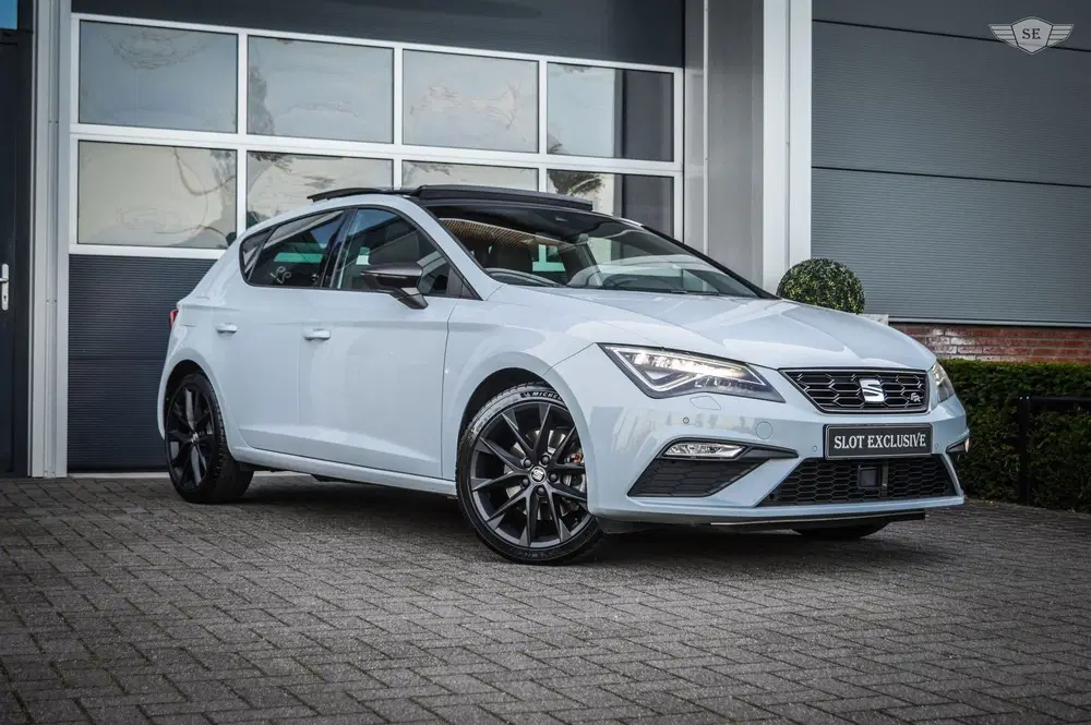 SEAT Leon 1.5 TSI FR ULTIMATE EDITION BLACK uit 2020, foto 15