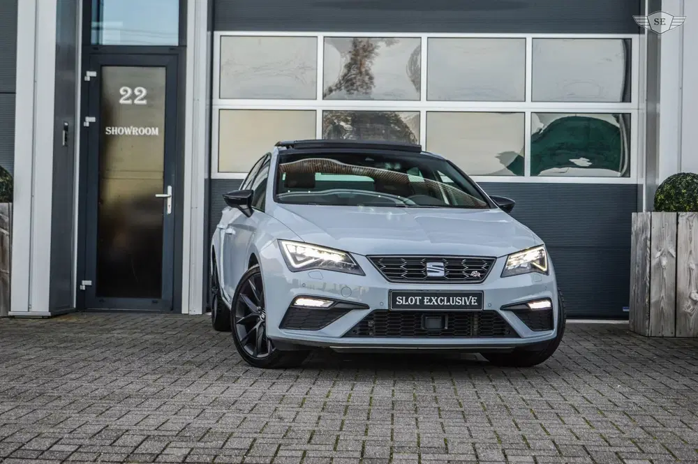 SEAT Leon 1.5 TSI FR ULTIMATE EDITION BLACK uit 2020, foto 4
