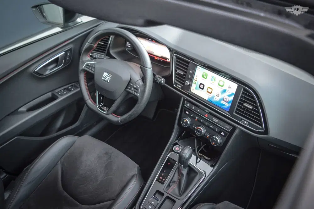 SEAT Leon 1.5 TSI FR ULTIMATE EDITION BLACK uit 2020, foto 6