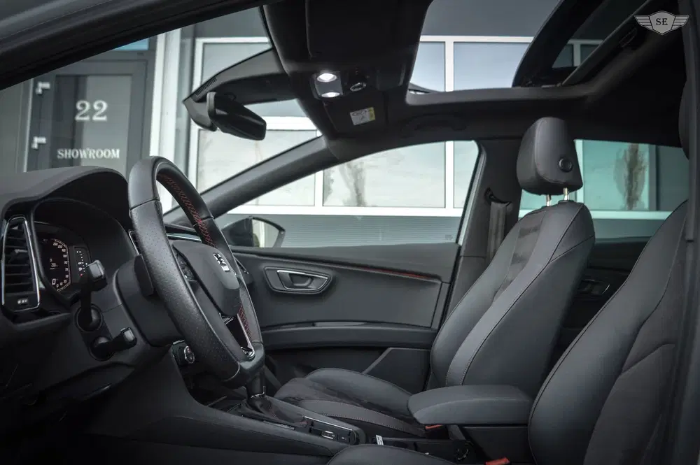 SEAT Leon 1.5 TSI FR ULTIMATE EDITION BLACK uit 2020, foto 8