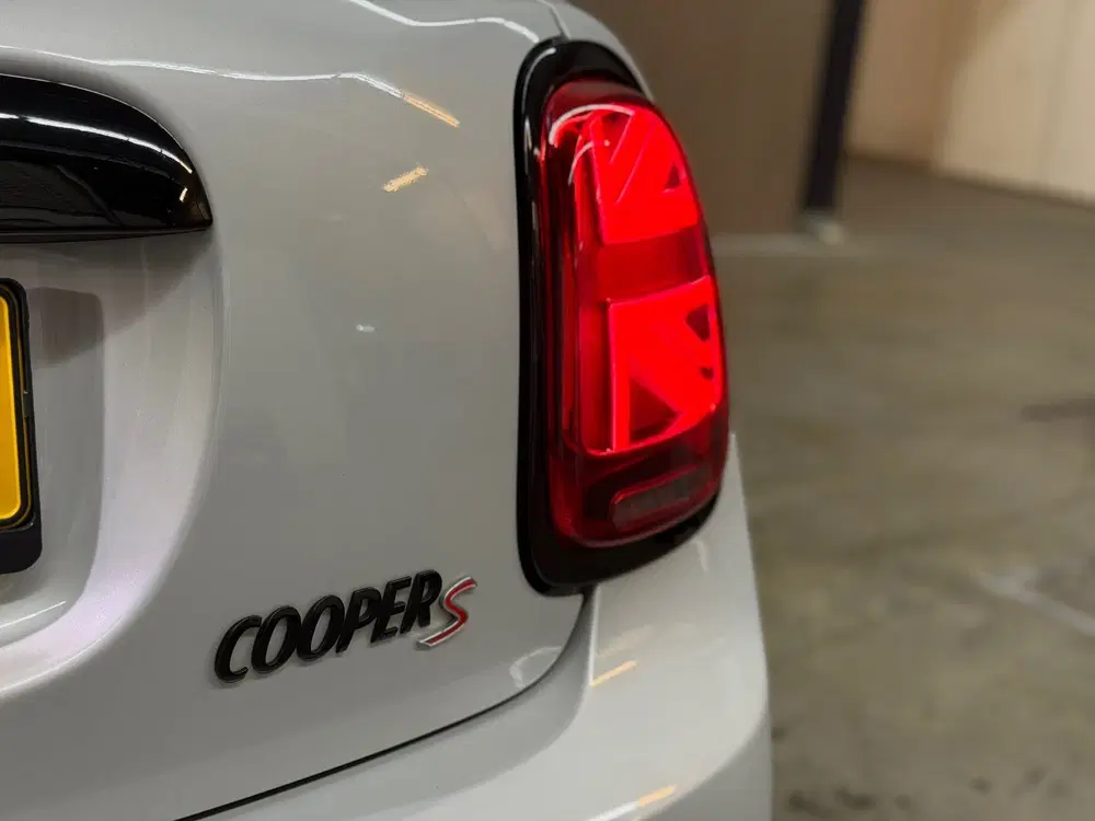 Mini Cooper S Essential 2022 PANO LED CAMERA CRUISE CA uit 2022, foto 15