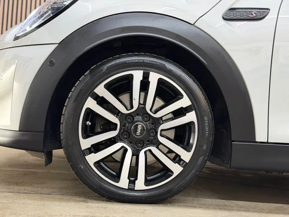 Mini Cooper S Essential 2022 PANO LED CAMERA CRUISE CA uit 2022, foto 2