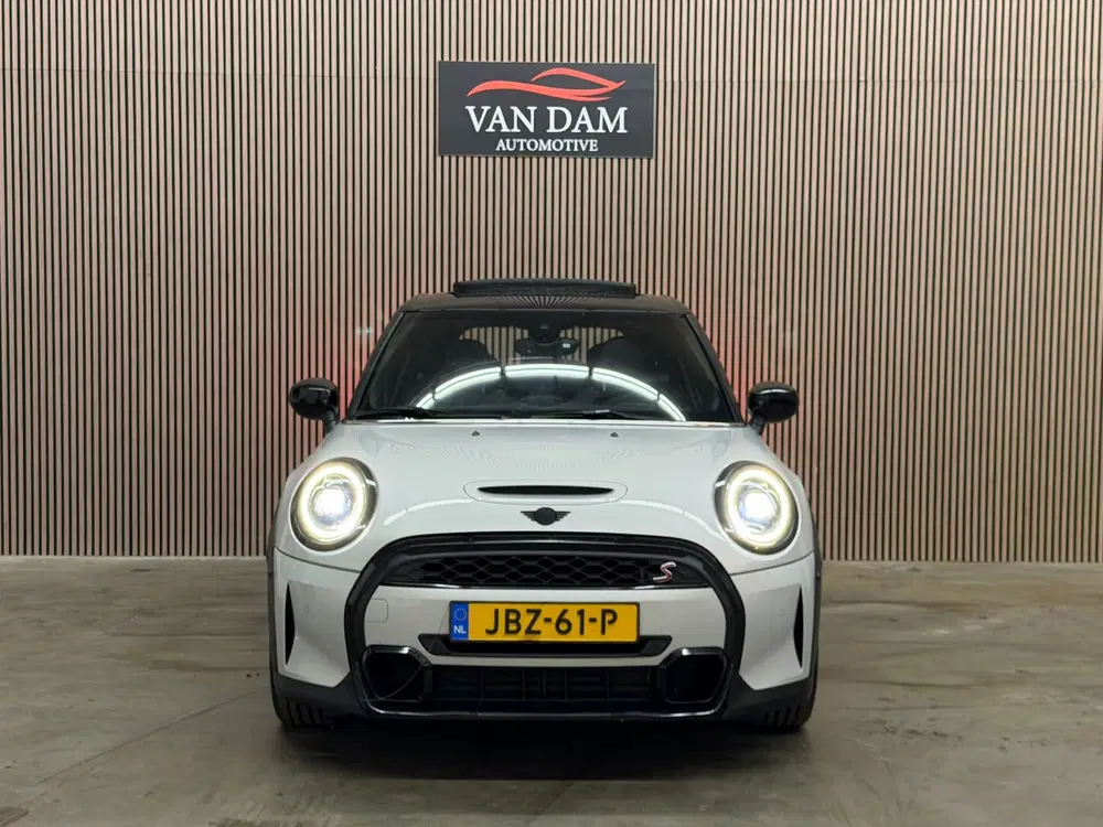 Mini Cooper S Essential 2022 PANO LED CAMERA CRUISE CA uit 2022, foto 7